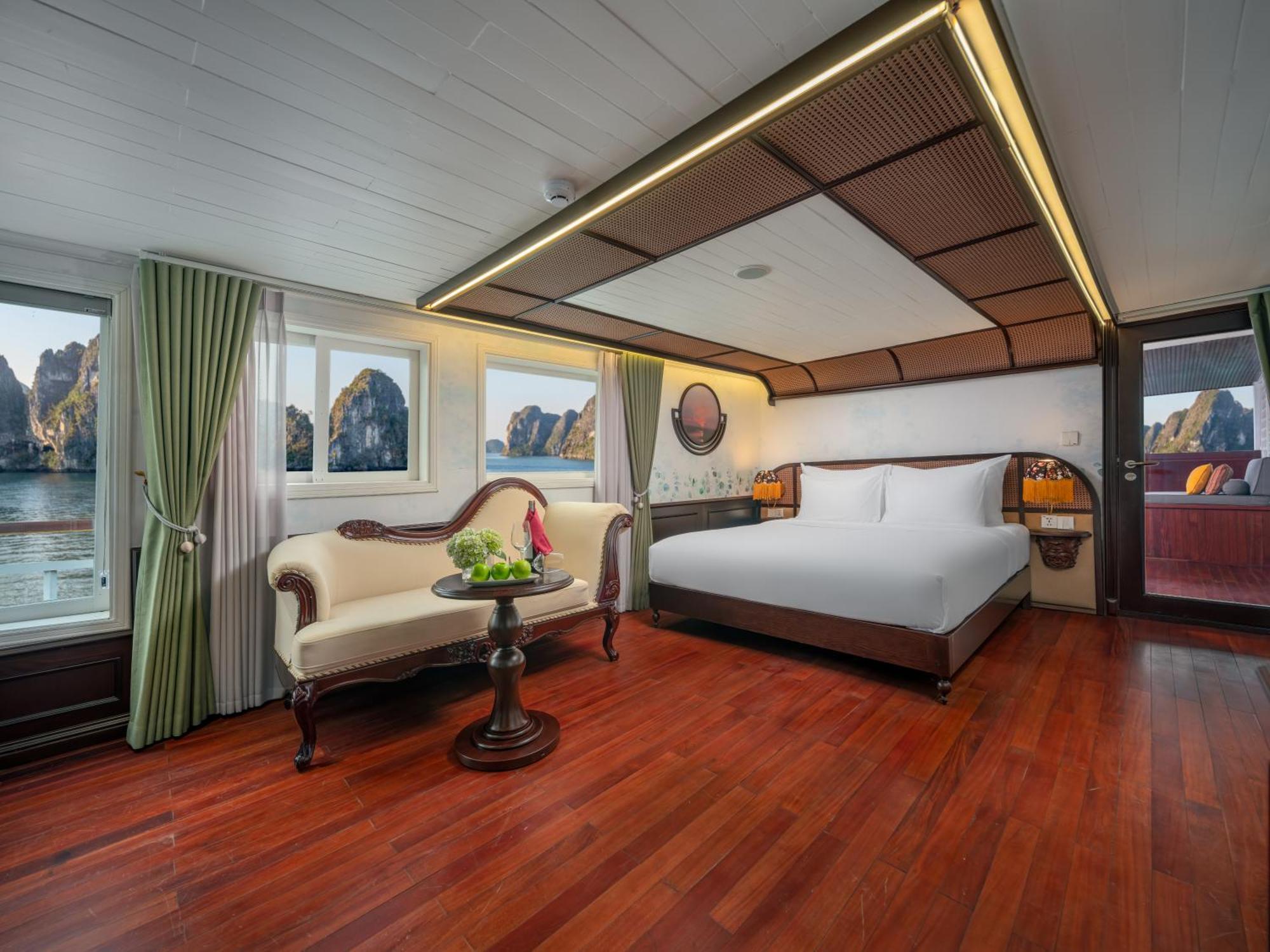 Signature Royal Halong Cruise Ha Long Exteriör bild