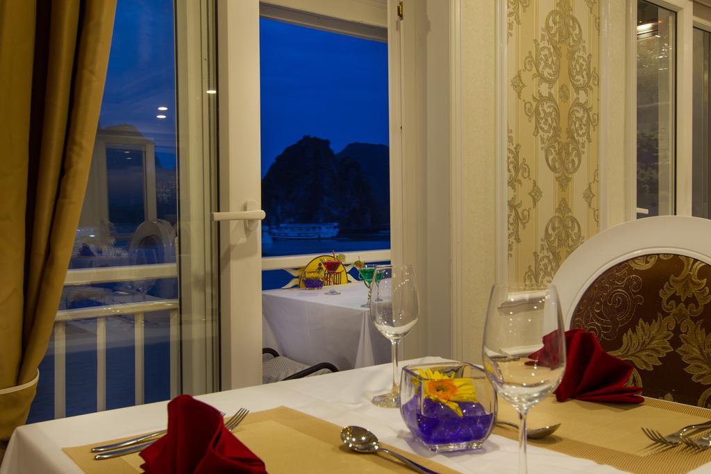 Signature Royal Halong Cruise Ha Long Exteriör bild