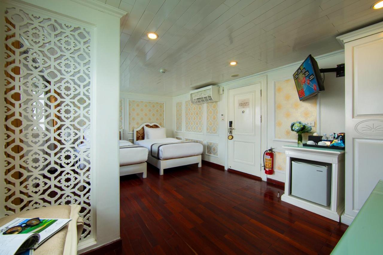 Signature Royal Halong Cruise Ha Long Exteriör bild